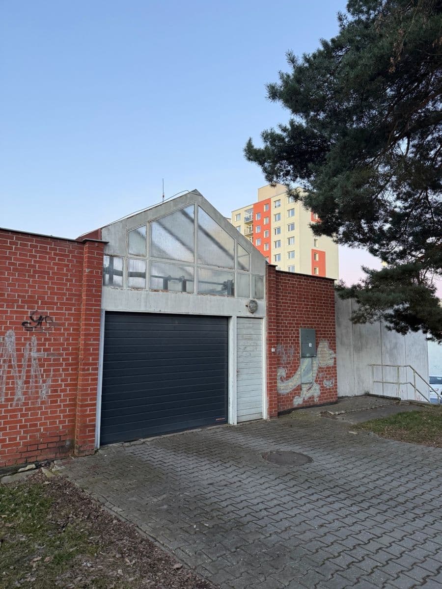 garage to rent, 17 m², Plzeň, Plzeňský Region garage to rent, 17 m², Plzeň, Plzeňský Region