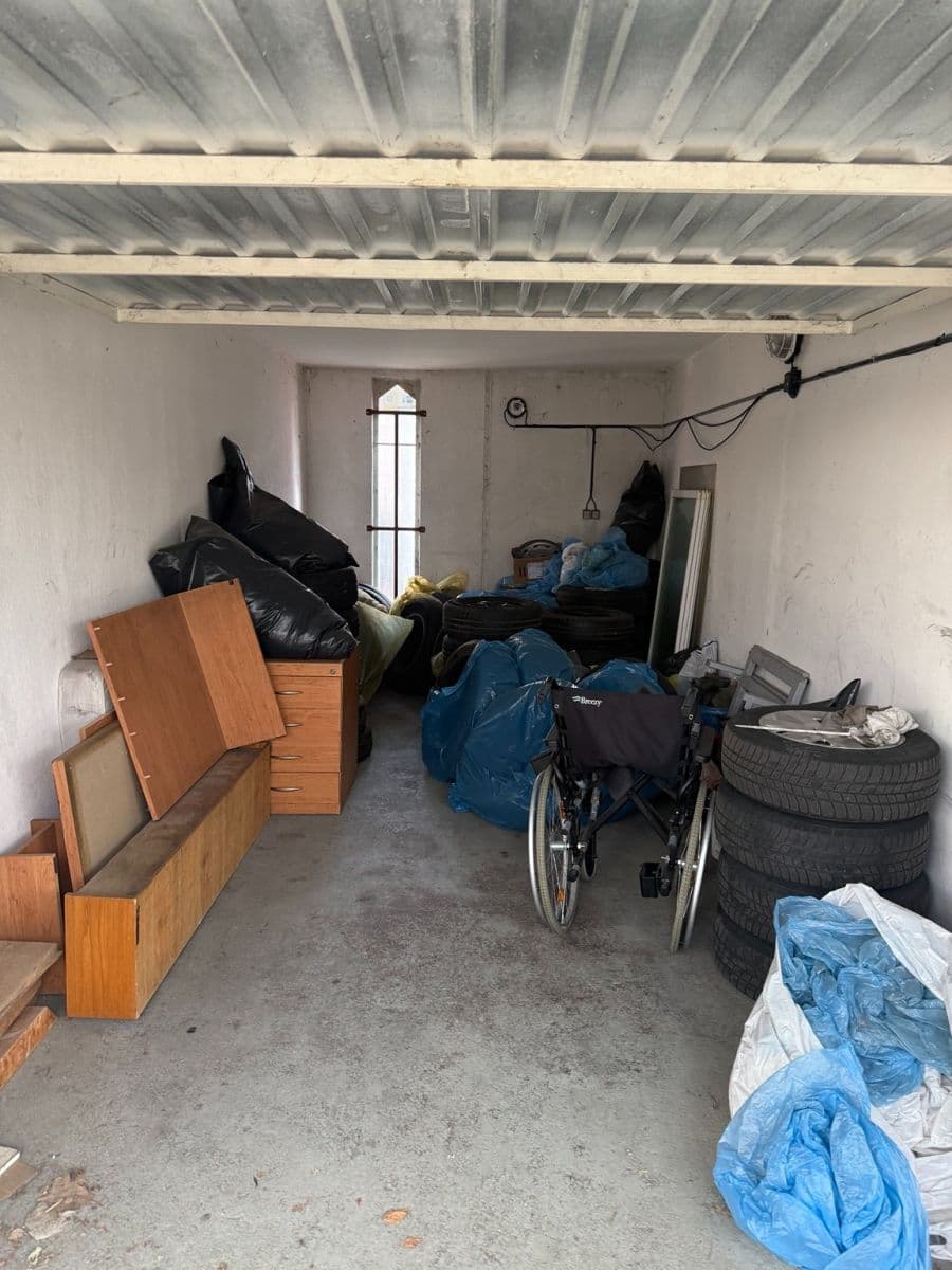 garage to rent, 17 m², Plzeň, Plzeňský Region garage to rent, 17 m², Plzeň, Plzeňský Region