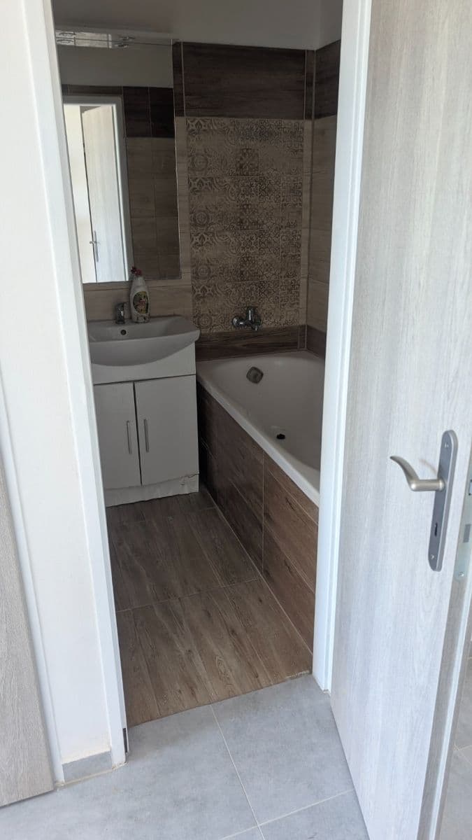 2 bedroom flat to rent, 61 m², Čumpelíkova, Prague, Prague 2 bedroom flat to rent, 61 m², Čumpelíkova, Prague, Prague