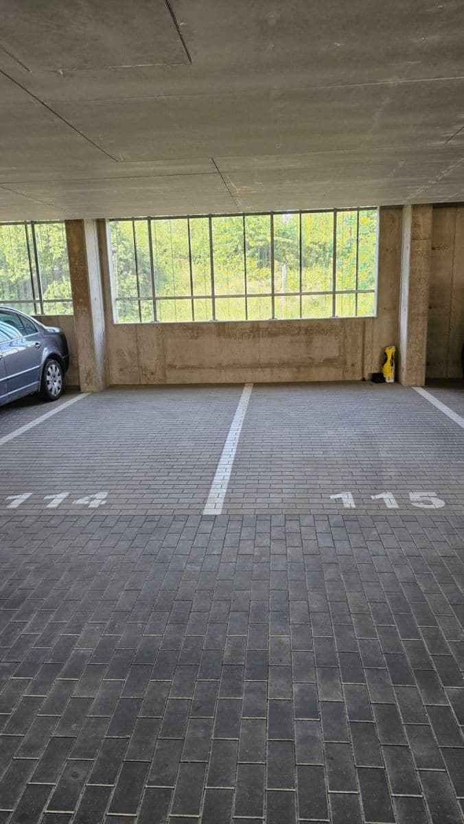 garage to rent, 18 m², Kardausova, Prague, Prague garage to rent, 18 m², Kardausova, Prague, Prague