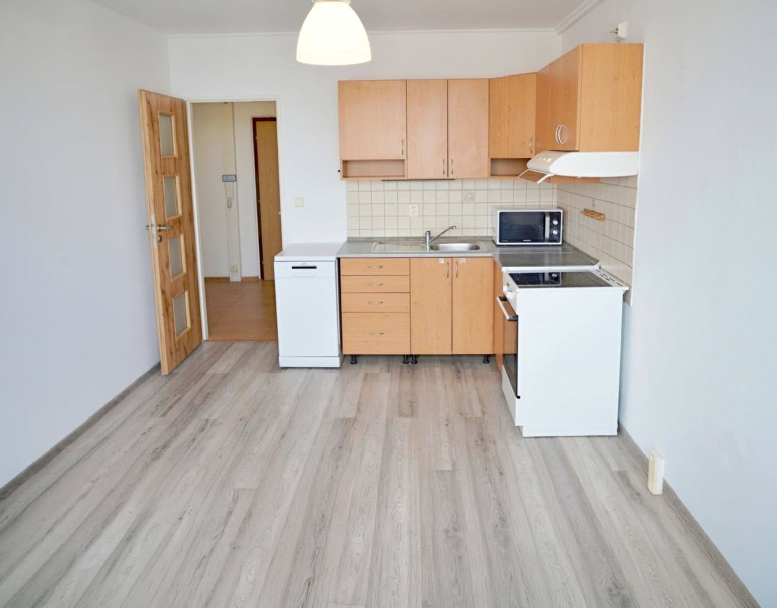 1 bedroom with open-plan kitchen flat for sale, 40 m², Makovského, Prague, Prague 1 bedroom with open-plan kitchen flat for sale, 40 m², Makovského, Prague, Prague
