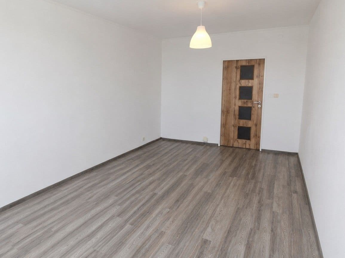 1 bedroom with open-plan kitchen flat for sale, 40 m², Makovského, Prague, Prague 1 bedroom with open-plan kitchen flat for sale, 40 m², Makovského, Prague, Prague