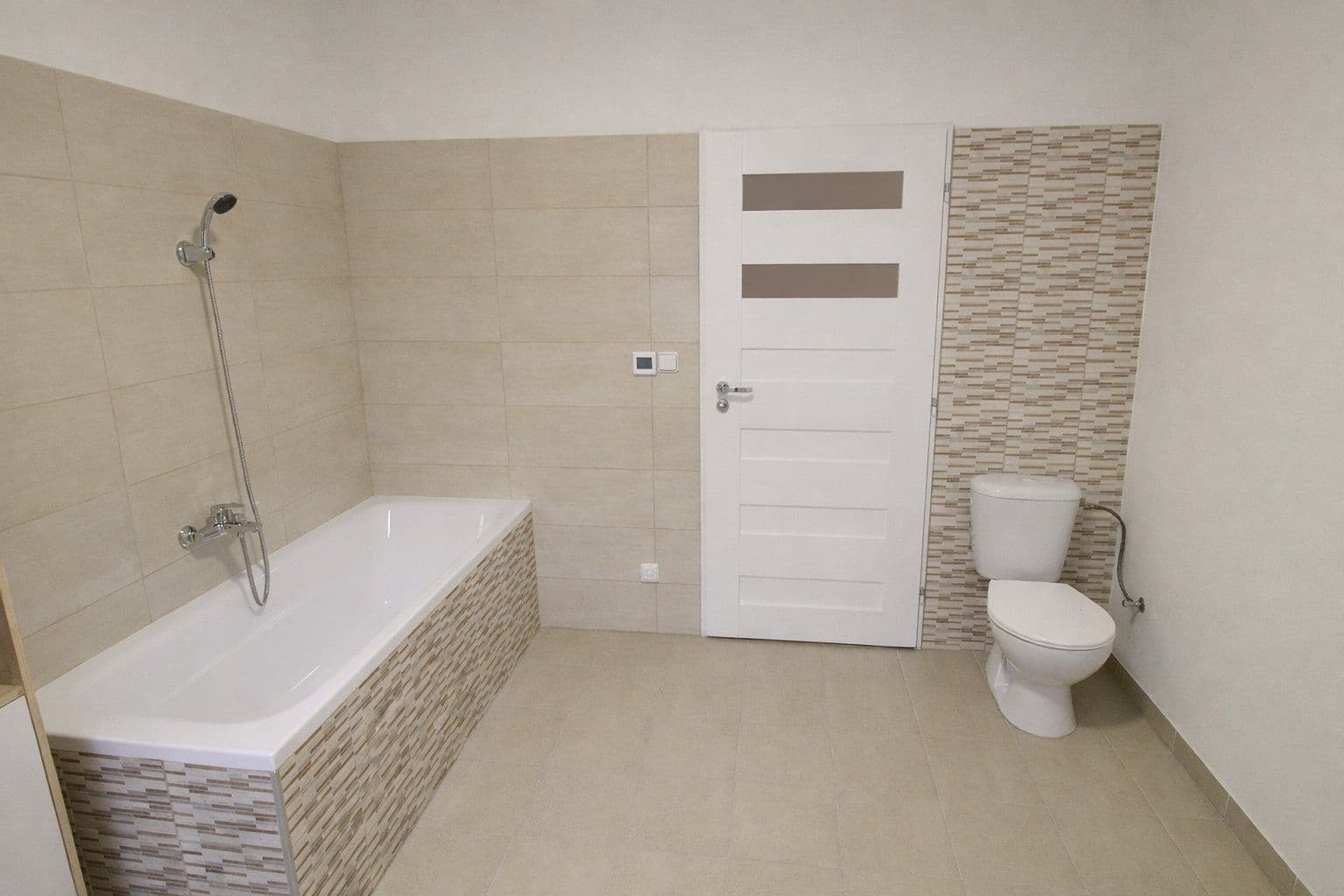 2 bedroom with open-plan kitchen flat to rent, 60 m², Plzeňská, Prague, Prague 2 bedroom with open-plan kitchen flat to rent, 60 m², Plzeňská, Prague, Prague