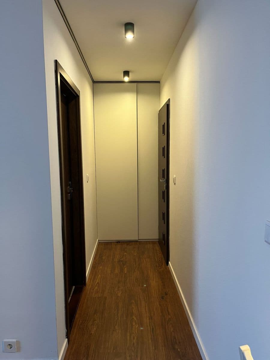 4 bedroom flat for sale, 79 m², Jazerná, Rovinka, Bratislavský Region 4 bedroom flat for sale, 79 m², Jazerná, Rovinka, Bratislavský Region