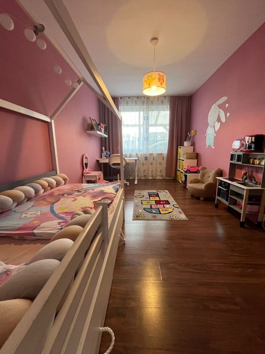 4 bedroom flat for sale, 79 m², Jazerná, Rovinka, Bratislavský Region 4 bedroom flat for sale, 79 m², Jazerná, Rovinka, Bratislavský Region