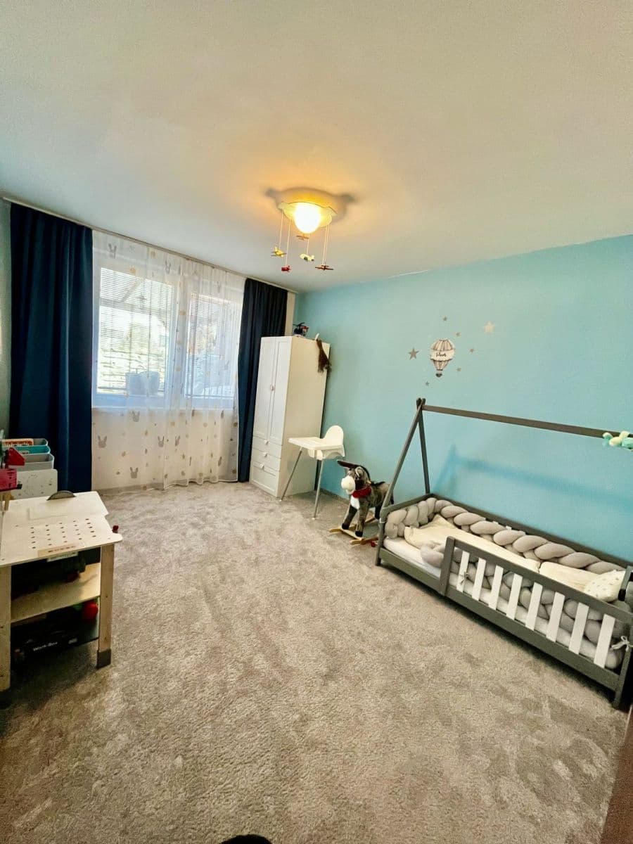 4 bedroom flat for sale, 79 m², Jazerná, Rovinka, Bratislavský Region 4 bedroom flat for sale, 79 m², Jazerná, Rovinka, Bratislavský Region