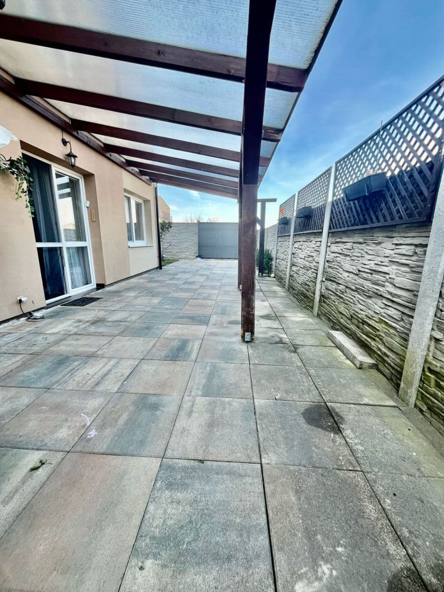 4 bedroom flat for sale, 79 m², Jazerná, Rovinka, Bratislavský Region 4 bedroom flat for sale, 79 m², Jazerná, Rovinka, Bratislavský Region