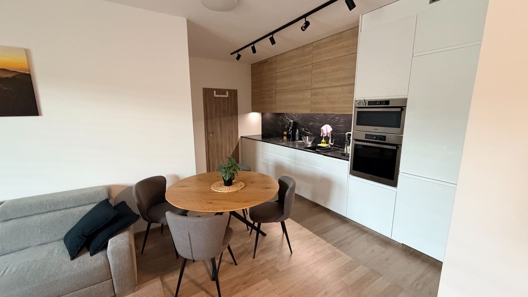 1 bedroom with open-plan kitchen flat to rent, 58 m², Galvaniho, Ružinov, Bratislavský Region 1 bedroom with open-plan kitchen flat to rent, 58 m², Galvaniho, Ružinov, Bratislavský Region