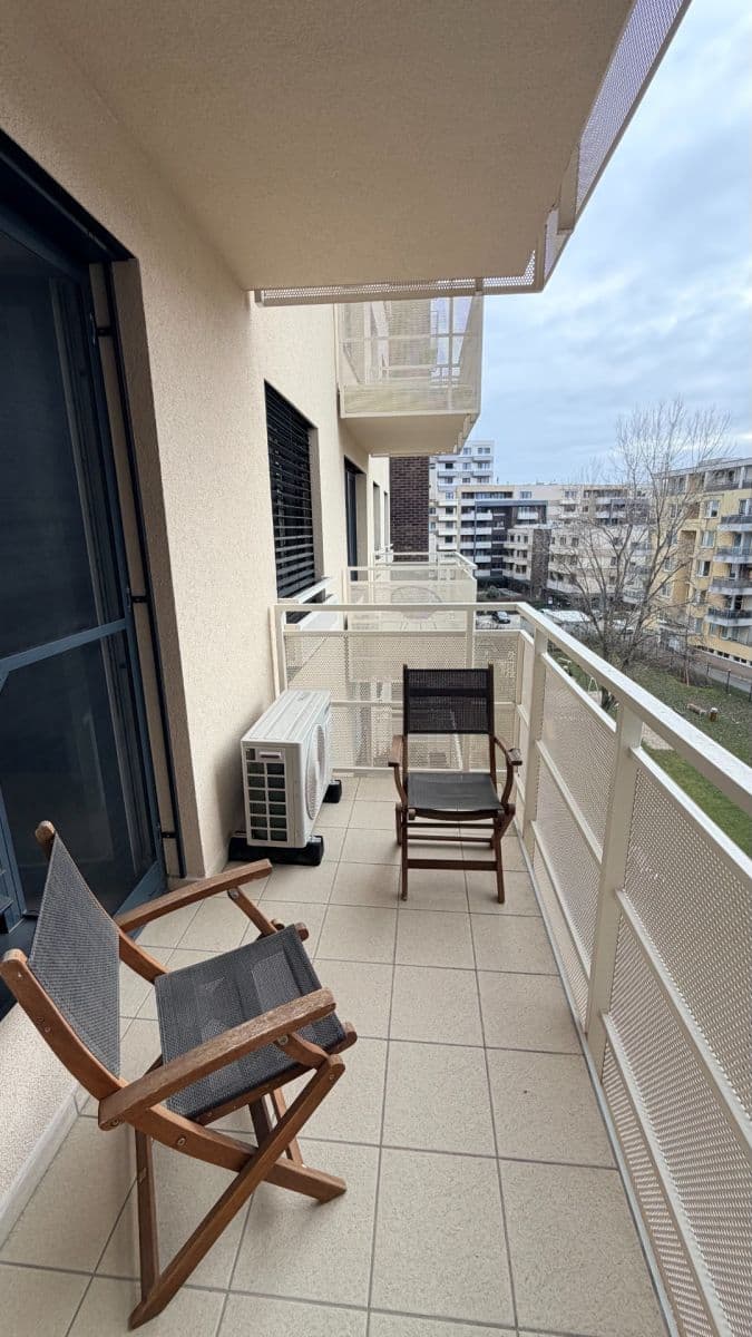 1 bedroom with open-plan kitchen flat to rent, 58 m², Galvaniho, Ružinov, Bratislavský Region 1 bedroom with open-plan kitchen flat to rent, 58 m², Galvaniho, Ružinov, Bratislavský Region