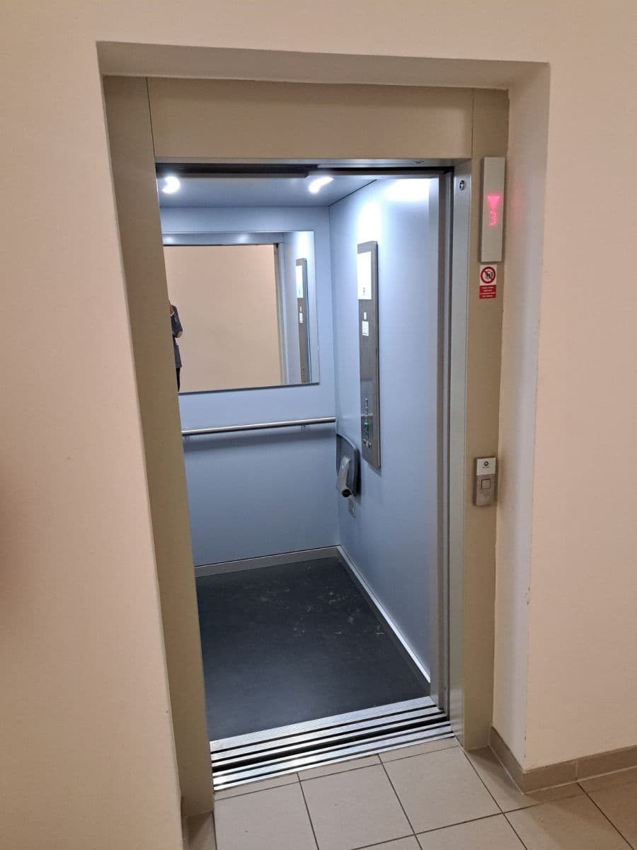 1 bedroom with open-plan kitchen flat to rent, 52 m², Na Výšině, Říčany, Středočeský Region 1 bedroom with open-plan kitchen flat to rent, 52 m², Na Výšině, Říčany, Středočeský Region