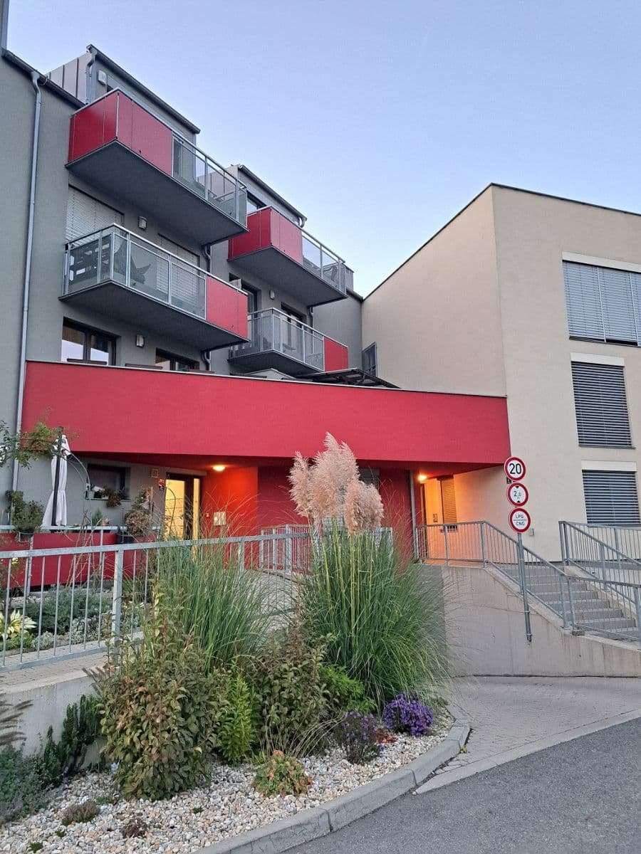 1 bedroom with open-plan kitchen flat to rent, 52 m², Na Výšině, Říčany, Středočeský Region 1 bedroom with open-plan kitchen flat to rent, 52 m², Na Výšině, Říčany, Středočeský Region