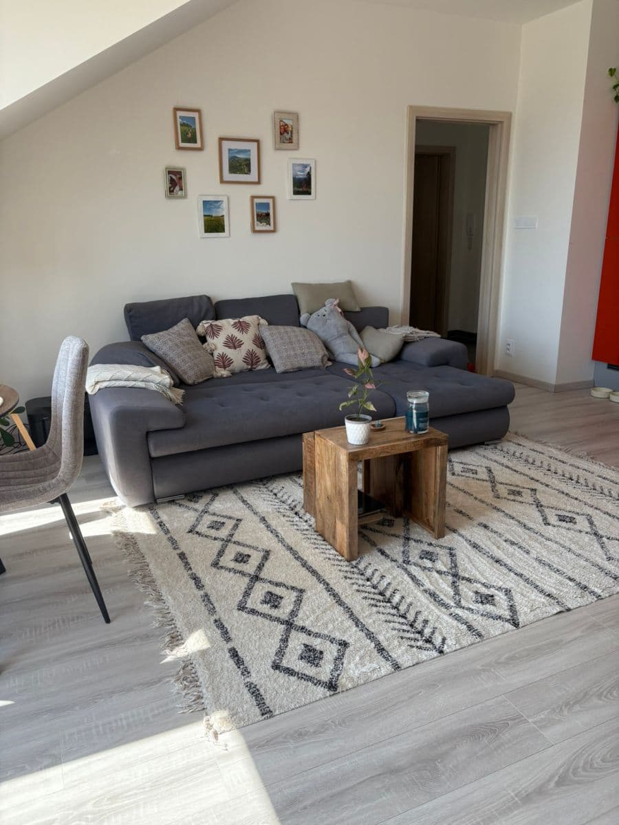 1 bedroom with open-plan kitchen flat to rent, 52 m², Na Výšině, Říčany, Středočeský Region 1 bedroom with open-plan kitchen flat to rent, 52 m², Na Výšině, Říčany, Středočeský Region