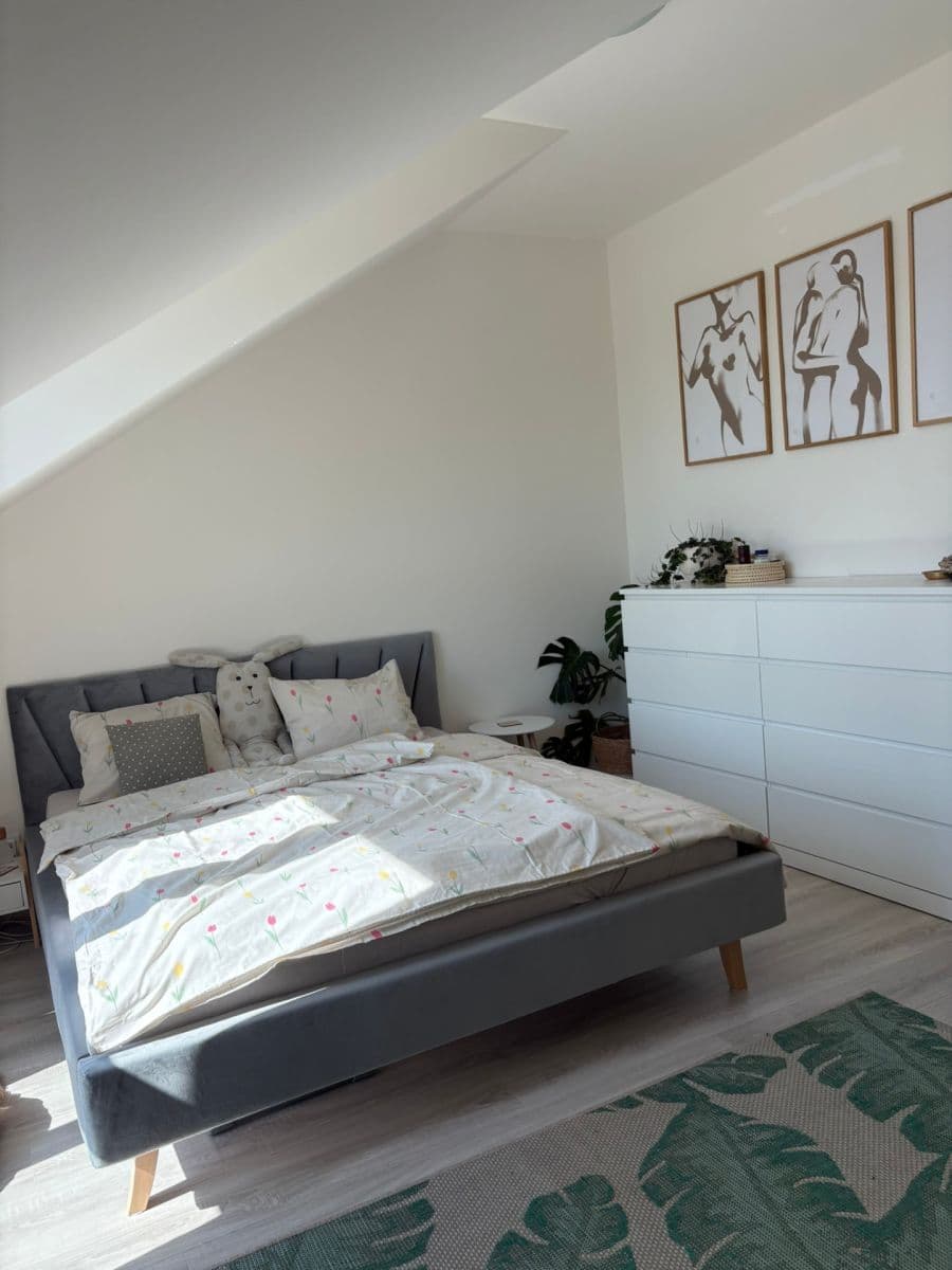 1 bedroom with open-plan kitchen flat to rent, 52 m², Na Výšině, Říčany, Středočeský Region 1 bedroom with open-plan kitchen flat to rent, 52 m², Na Výšině, Říčany, Středočeský Region