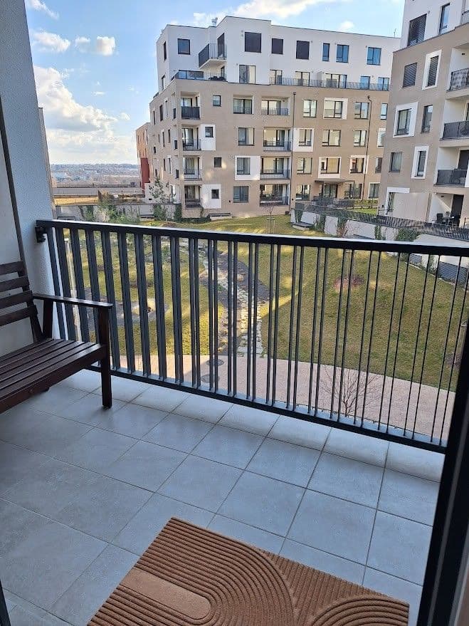 1 bedroom with open-plan kitchen flat to rent, 54 m², Huppnerova, Prague, Prague 1 bedroom with open-plan kitchen flat to rent, 54 m², Huppnerova, Prague, Prague