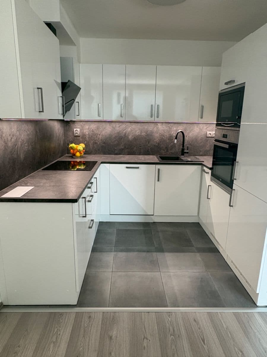 3 bedroom flat to rent, 73 m², Lovosická, Prague, Prague 3 bedroom flat to rent, 73 m², Lovosická, Prague, Prague