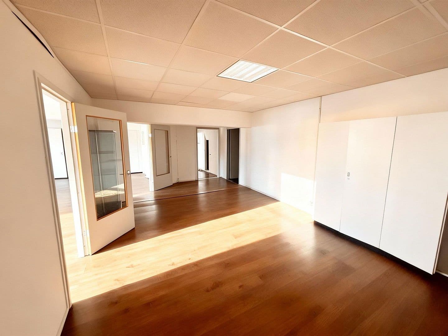 non-residential property to rent, 5,000 m², Stuhr, Lower Saxony non-residential property to rent, 5,000 m², Stuhr, Lower Saxony