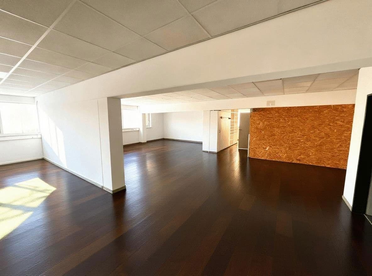 non-residential property to rent, 5,000 m², Stuhr, Lower Saxony non-residential property to rent, 5,000 m², Stuhr, Lower Saxony