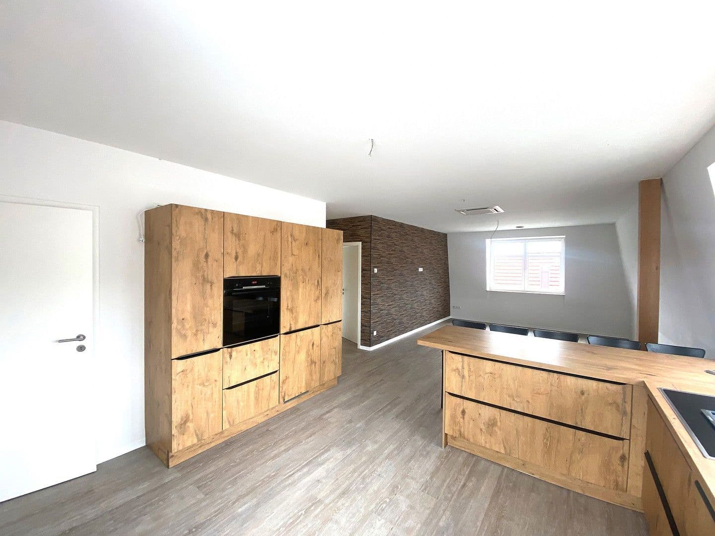 4 bedroom flat to rent, 126 m², Crossen an der Elster, Thuringia 4 bedroom flat to rent, 126 m², Crossen an der Elster, Thuringia