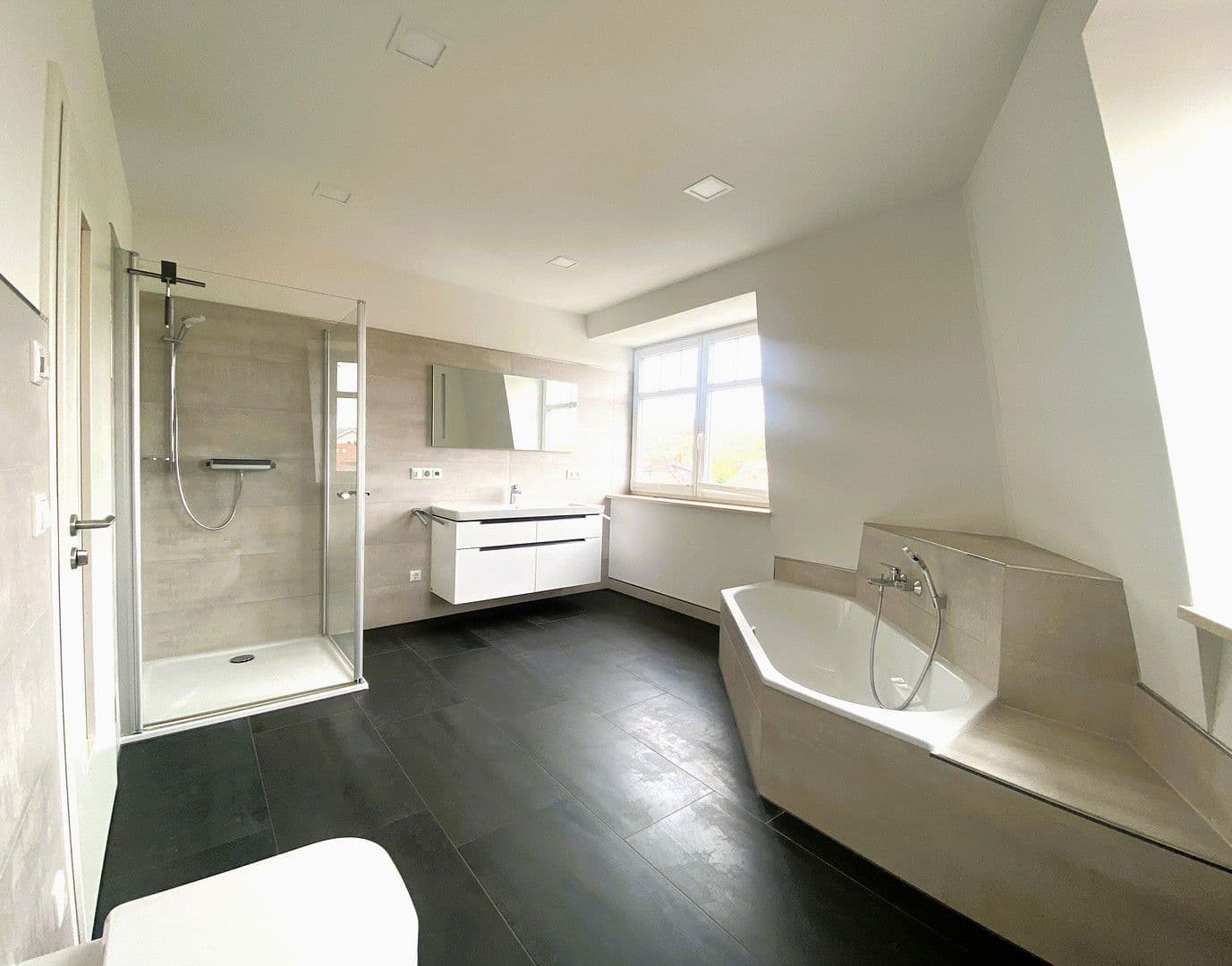 4 bedroom flat to rent, 126 m², Crossen an der Elster, Thuringia 4 bedroom flat to rent, 126 m², Crossen an der Elster, Thuringia