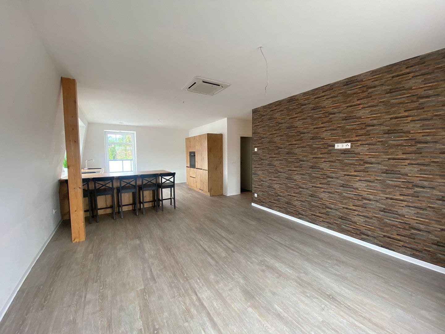 4 bedroom flat to rent, 126 m², Crossen an der Elster, Thuringia 4 bedroom flat to rent, 126 m², Crossen an der Elster, Thuringia