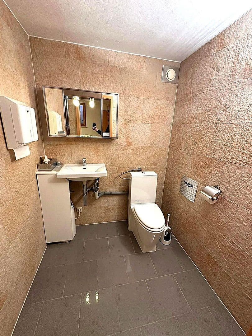 4 bedroom flat to rent, 117 m², Desingweg 0, München, Bavaria 4 bedroom flat to rent, 117 m², Desingweg 0, München, Bavaria