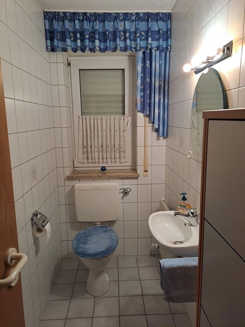 4 bedroom flat to rent, 90 m², Adelsdorf, Bavaria 4 bedroom flat to rent, 90 m², Adelsdorf, Bavaria