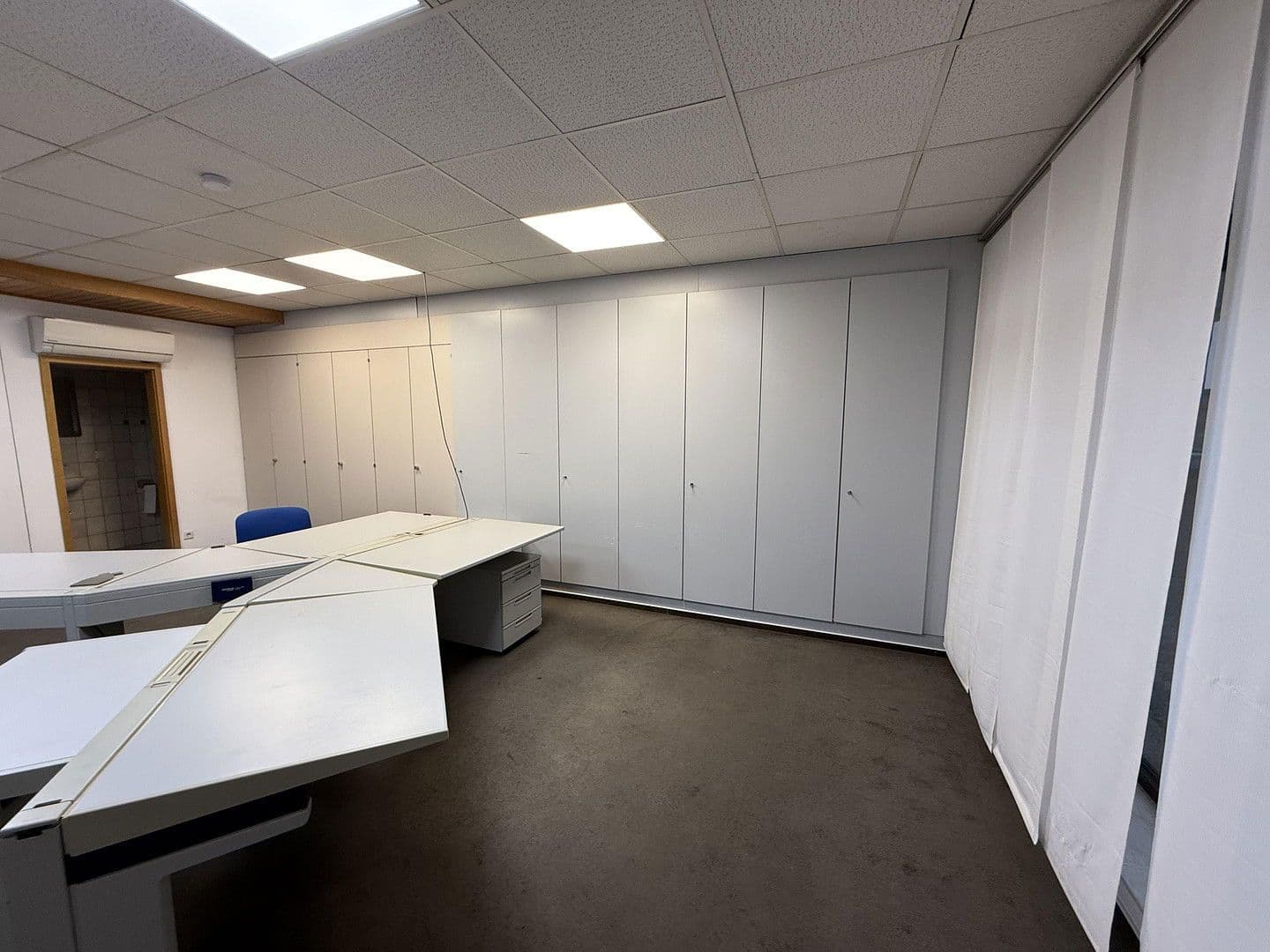 office to rent, 90 m², Duisburg, North Rhine-Westphalia office to rent, 90 m², Duisburg, North Rhine-Westphalia