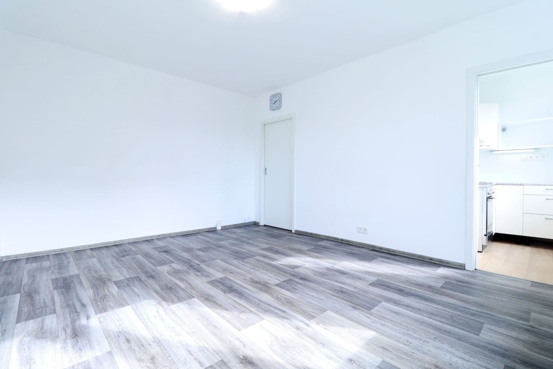 1 bedroom flat to rent, 26 m², Varnsdorfská, Prague, Prague 1 bedroom flat to rent, 26 m², Varnsdorfská, Prague, Prague