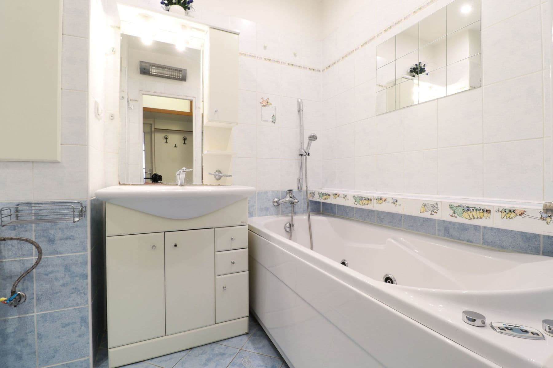 3 bedroom flat to rent, 69 m², Zvonková, Prague, Prague 3 bedroom flat to rent, 69 m², Zvonková, Prague, Prague