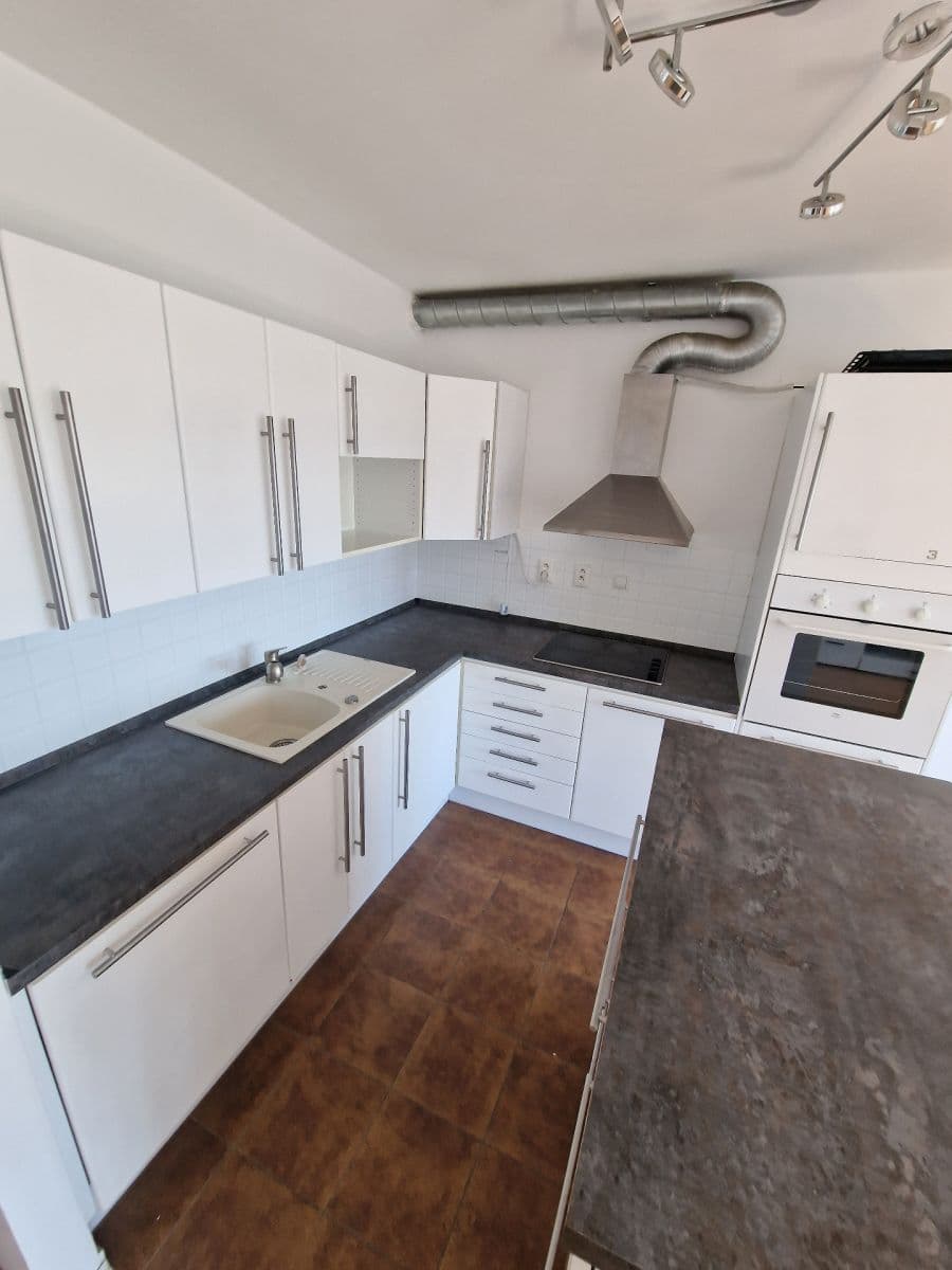 2 bedroom with open-plan kitchen flat for sale, 75 m², Fryčovická, Prague, Prague 2 bedroom with open-plan kitchen flat for sale, 75 m², Fryčovická, Prague, Prague