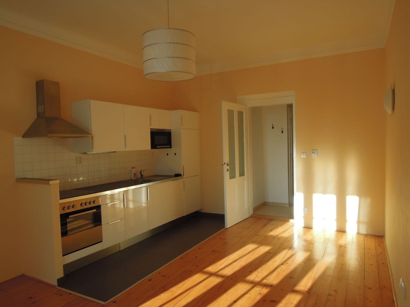 1 bedroom with open-plan kitchen flat to rent, 50 m², Kubišova, Prague, Prague 1 bedroom with open-plan kitchen flat to rent, 50 m², Kubišova, Prague, Prague