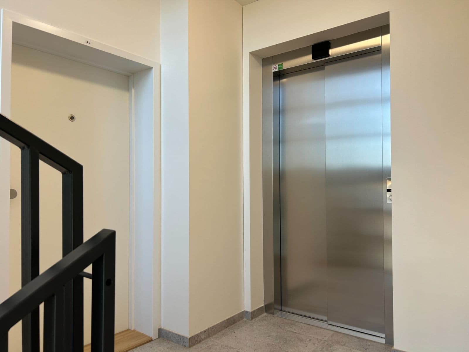 1 bedroom with open-plan kitchen flat to rent, 55 m², Jordánská, Prague, Prague 1 bedroom with open-plan kitchen flat to rent, 55 m², Jordánská, Prague, Prague