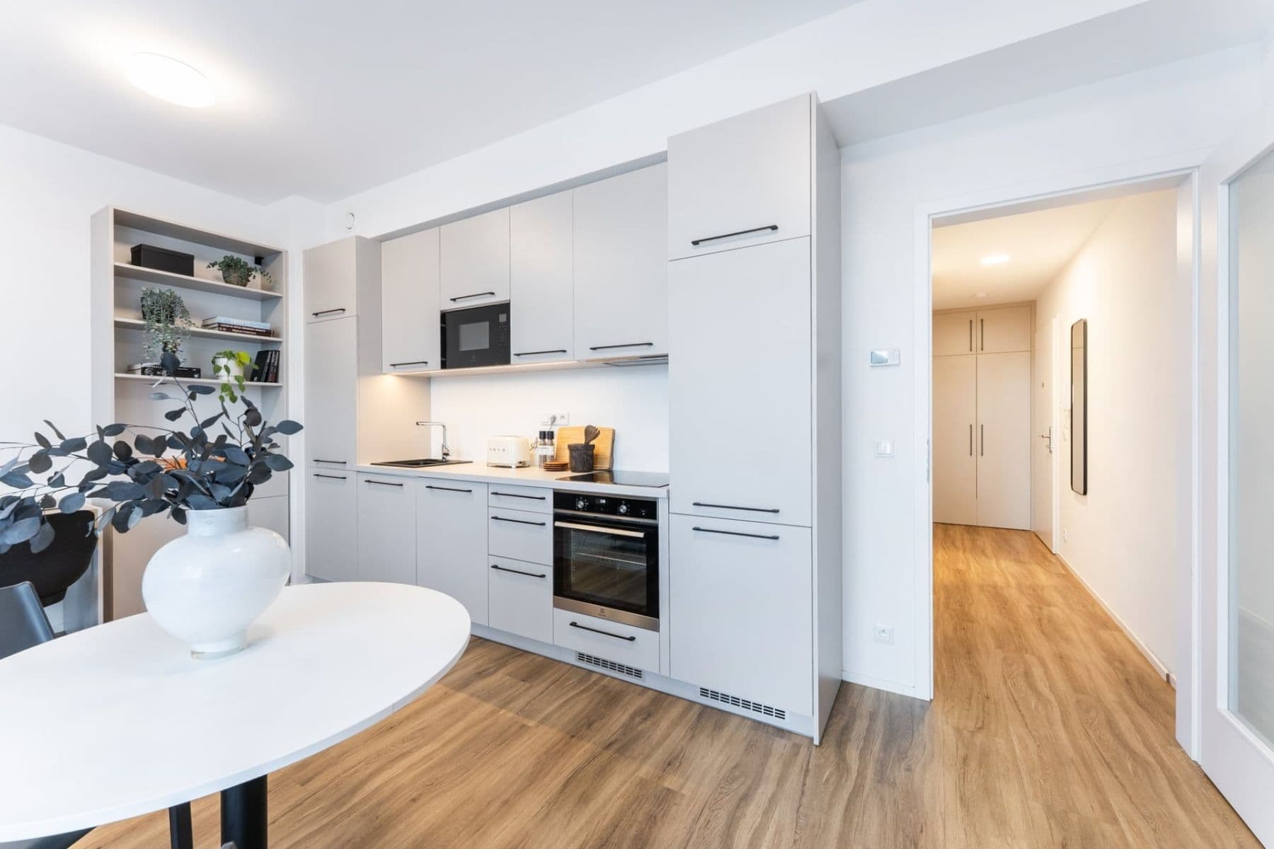 1 bedroom with open-plan kitchen flat to rent, 45 m², Odkolkova, Prague, Prague 1 bedroom with open-plan kitchen flat to rent, 45 m², Odkolkova, Prague, Prague