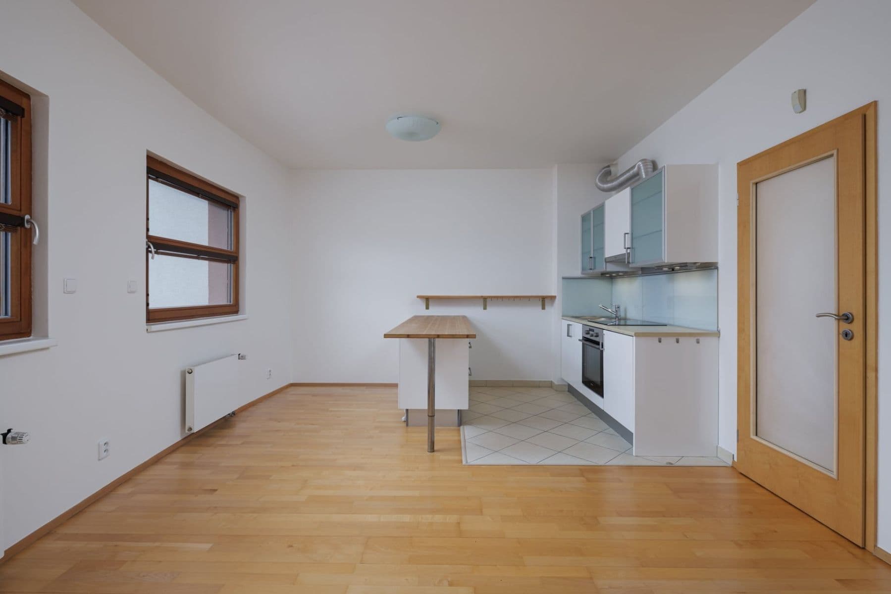 Studio flat to rent, 32 m², Mattioliho, Prague, Prague Studio flat to rent, 32 m², Mattioliho, Prague, Prague