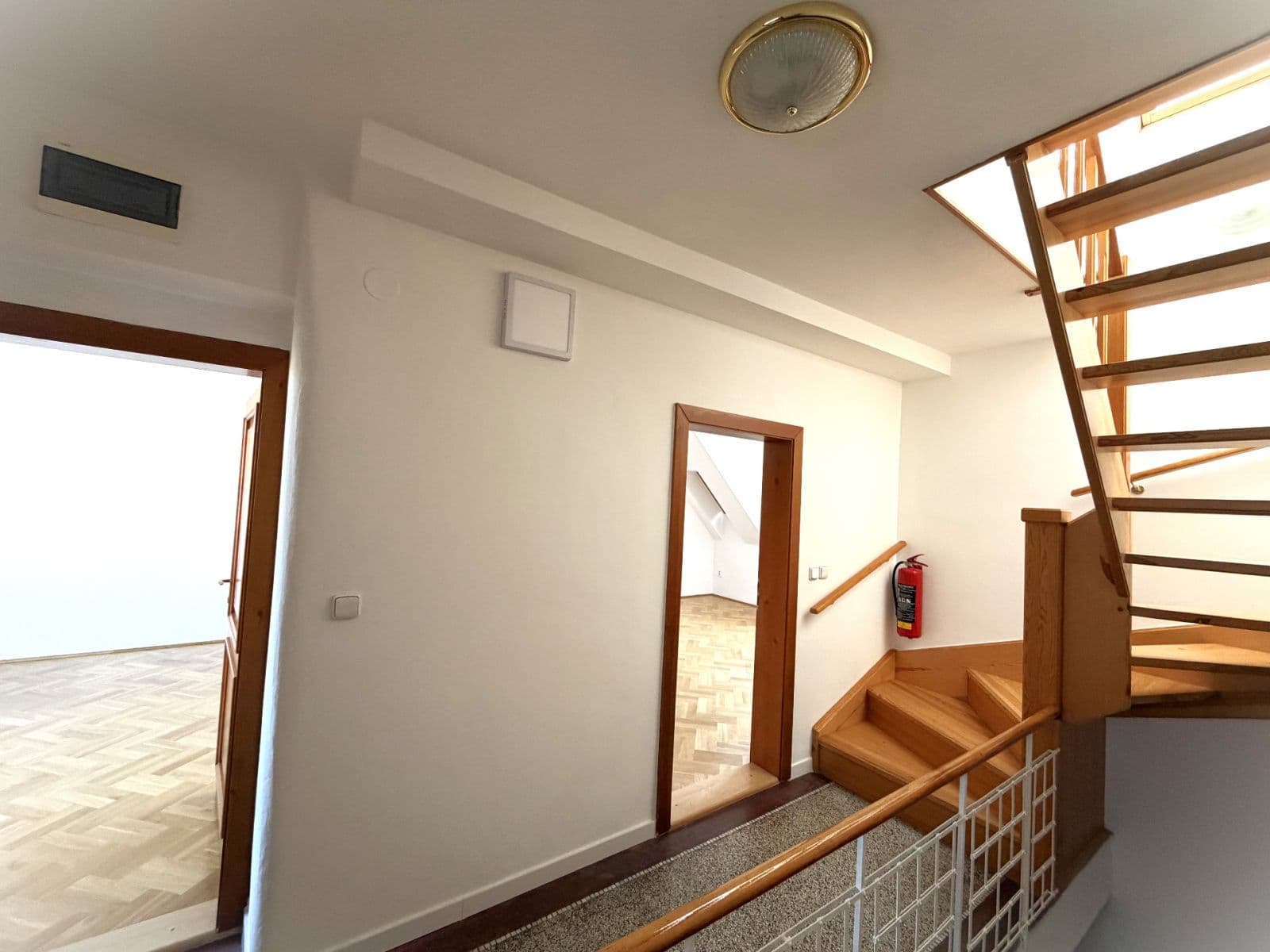 2 bedroom with open-plan kitchen flat to rent, 95 m², Na Pískách, Prague, Prague 2 bedroom with open-plan kitchen flat to rent, 95 m², Na Pískách, Prague, Prague