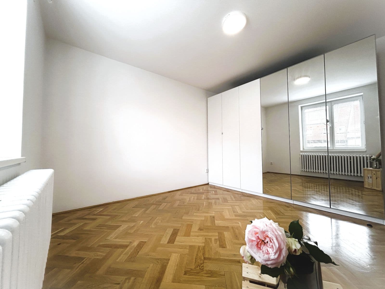 2 bedroom with open-plan kitchen flat to rent, 76 m², Na Pískách, Prague, Prague 2 bedroom with open-plan kitchen flat to rent, 76 m², Na Pískách, Prague, Prague