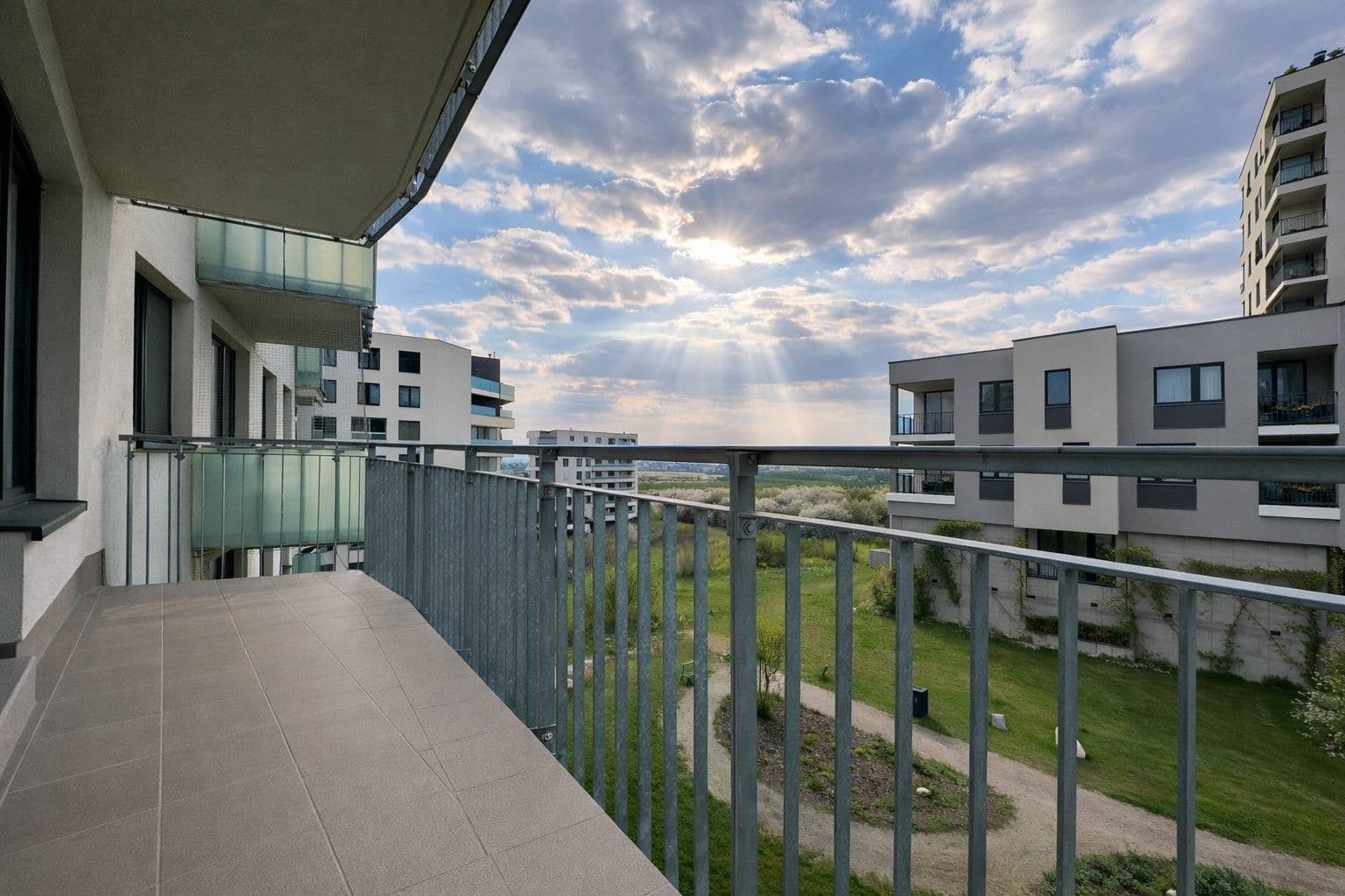 1 bedroom with open-plan kitchen flat to rent, 59 m², Svitákova, Prague, Prague 1 bedroom with open-plan kitchen flat to rent, 59 m², Svitákova, Prague, Prague