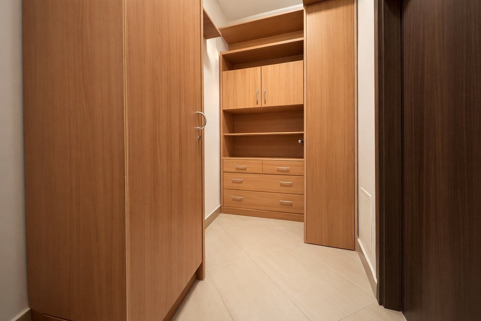 1 bedroom with open-plan kitchen flat to rent, 59 m², Svitákova, Prague, Prague 1 bedroom with open-plan kitchen flat to rent, 59 m², Svitákova, Prague, Prague