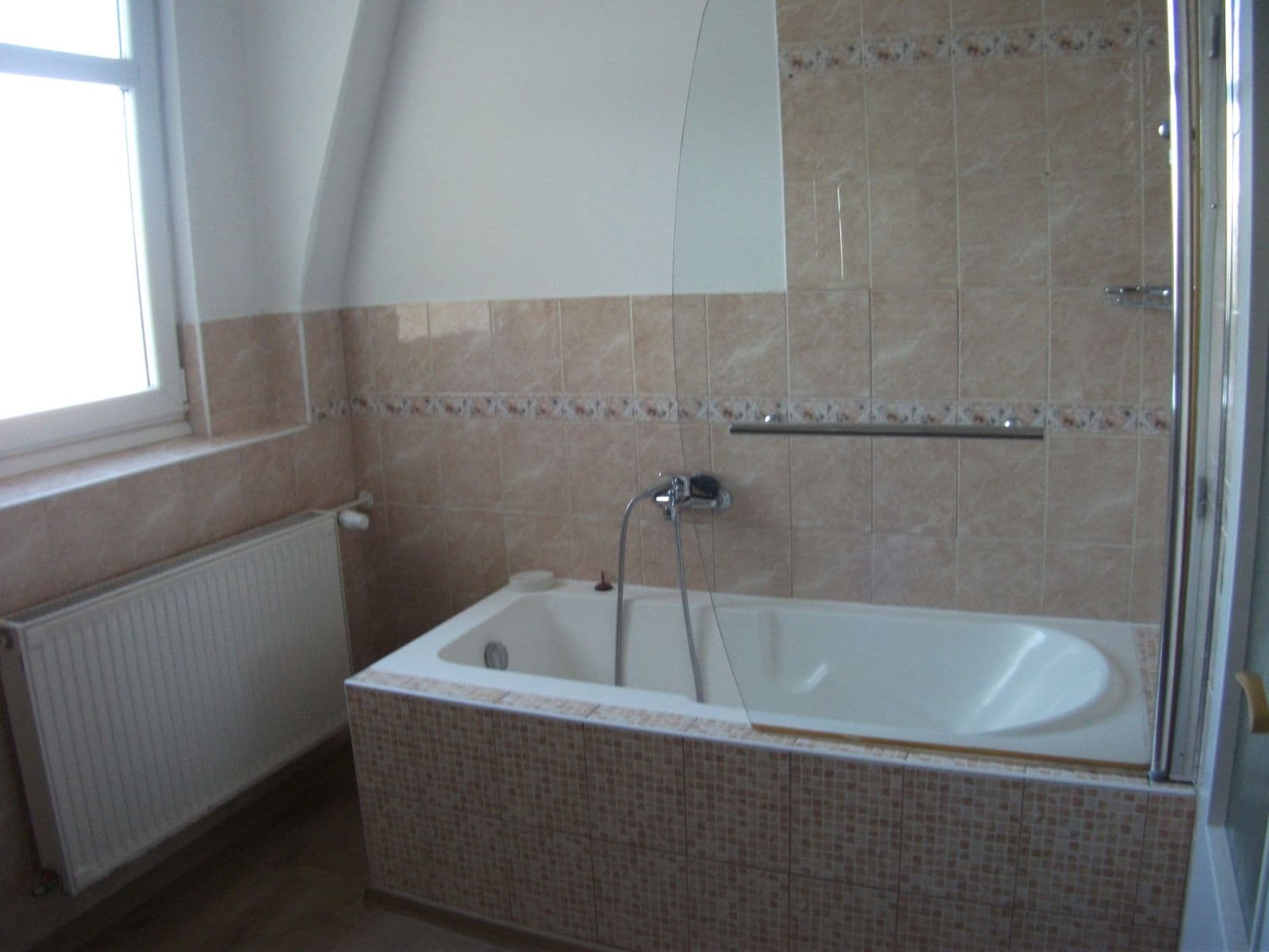 2 bedroom flat to rent, 68 m², Karlovy Vary, Karlovarský Region 2 bedroom flat to rent, 68 m², Karlovy Vary, Karlovarský Region