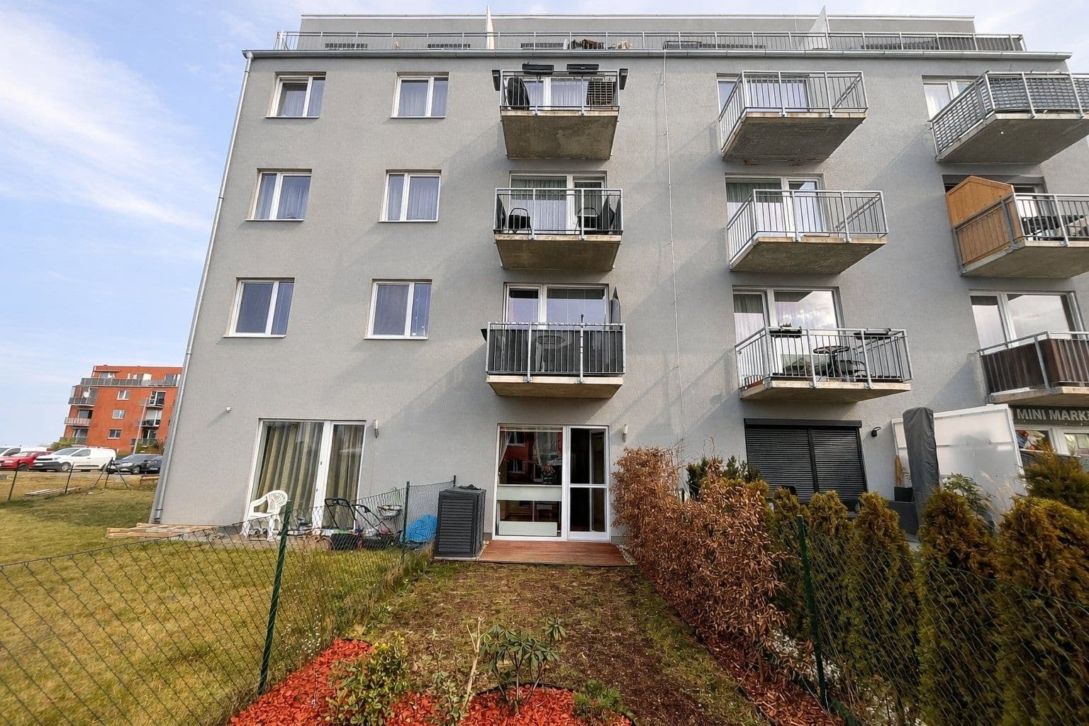 Studio flat to rent, 30 m², Ovesná, Hostivice, Středočeský Region Studio flat to rent, 30 m², Ovesná, Hostivice, Středočeský Region