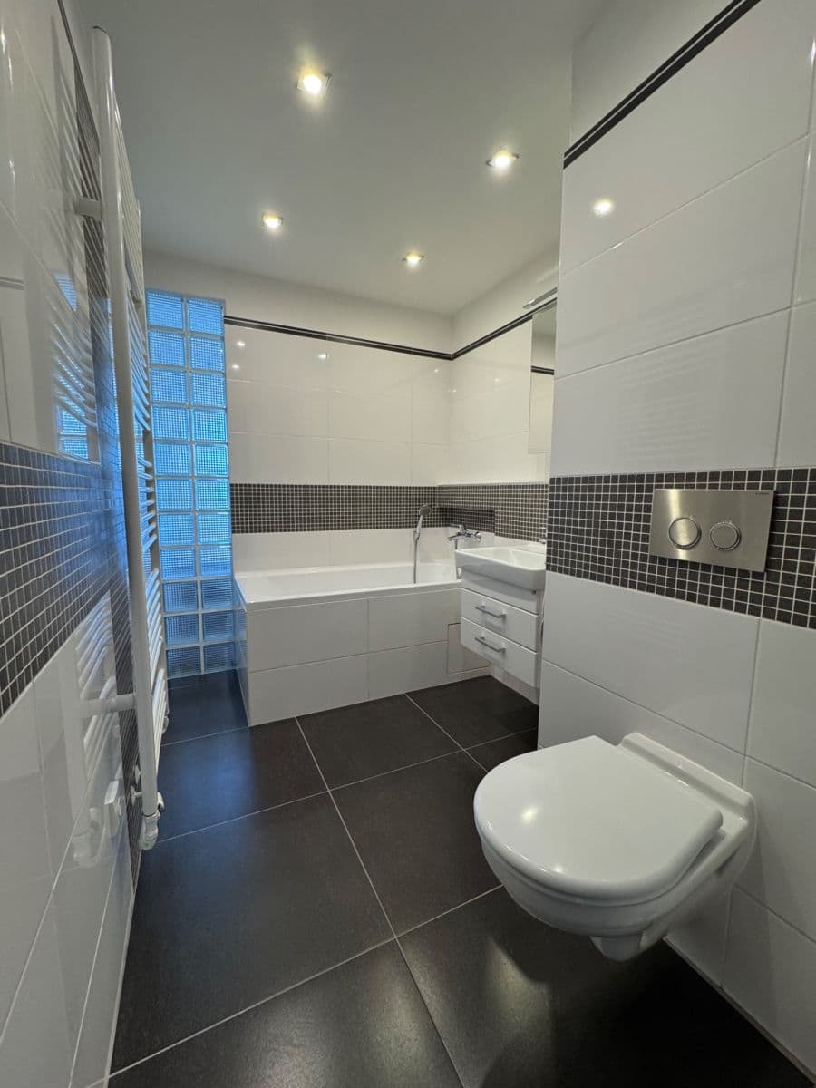 3 bedroom flat to rent, 90 m², Stoliční, Děčín, Ústecký Region 3 bedroom flat to rent, 90 m², Stoliční, Děčín, Ústecký Region