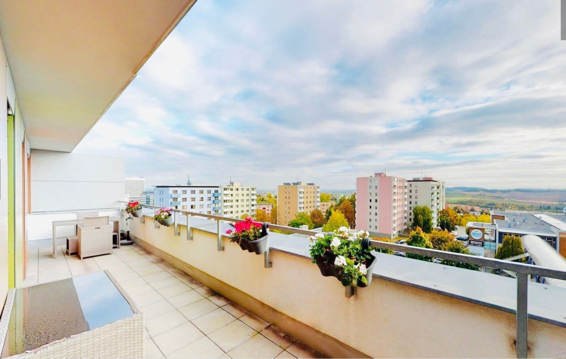 2 bedroom with open-plan kitchen flat to rent, 100 m², Kamínky, Brno, Jihomoravský Region 2 bedroom with open-plan kitchen flat to rent, 100 m², Kamínky, Brno, Jihomoravský Region