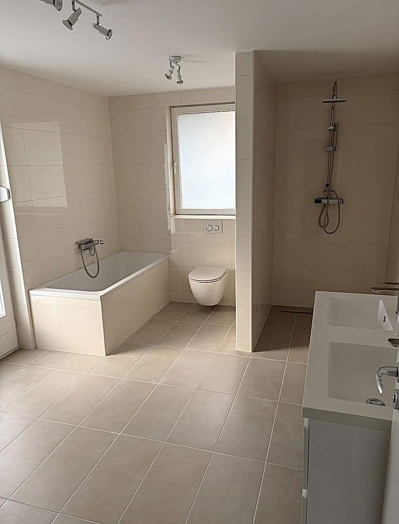 house for sale, 173 m², Edith-Stein-Straße 34, Wuppertal, North Rhine-Westphalia house for sale, 173 m², Edith-Stein-Straße 34, Wuppertal, North Rhine-Westphalia