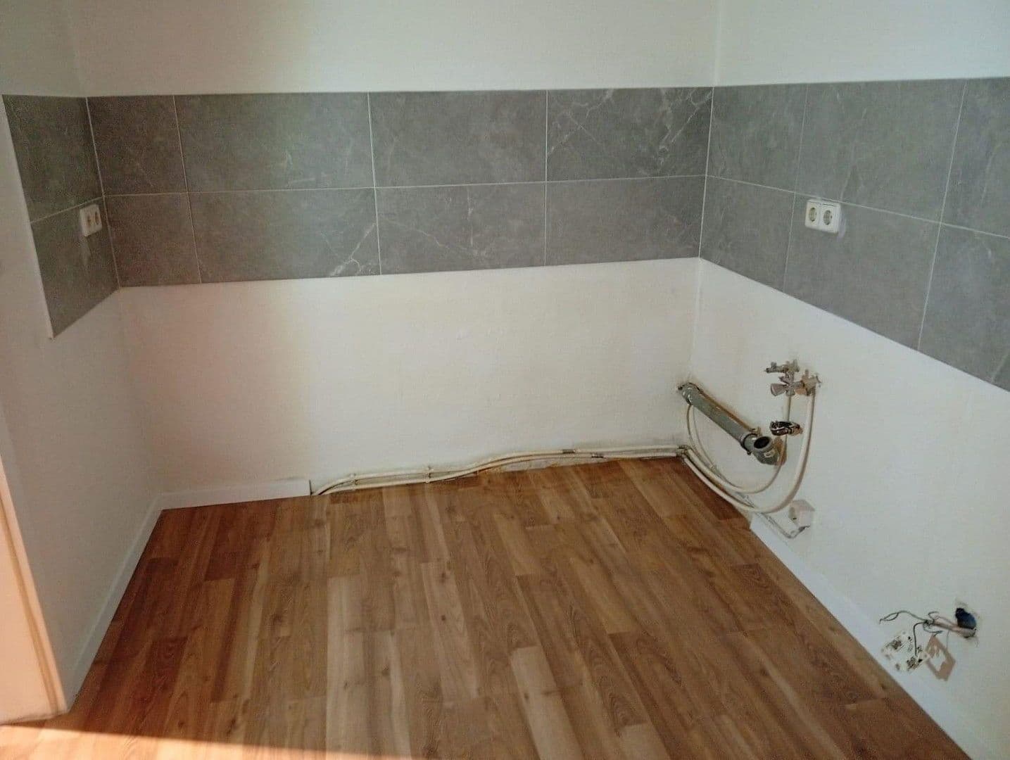 3 bedroom flat to rent, 65 m², Jakobstraße 35, Naumburg (Saale), Saxony-Anhalt 3 bedroom flat to rent, 65 m², Jakobstraße 35, Naumburg (Saale), Saxony-Anhalt