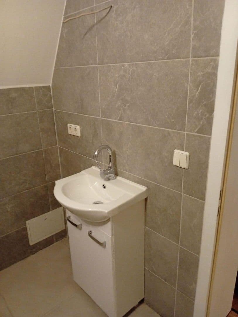 3 bedroom flat to rent, 65 m², Jakobstraße 35, Naumburg (Saale), Saxony-Anhalt 3 bedroom flat to rent, 65 m², Jakobstraße 35, Naumburg (Saale), Saxony-Anhalt