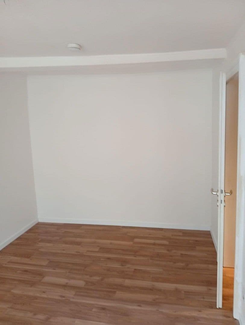 3 bedroom flat to rent, 65 m², Jakobstraße 35, Naumburg (Saale), Saxony-Anhalt 3 bedroom flat to rent, 65 m², Jakobstraße 35, Naumburg (Saale), Saxony-Anhalt