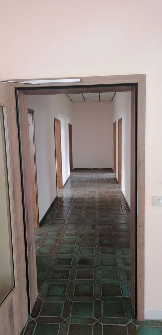 office to rent, 660 m², Schaumbergstrasse 7A, Schwarzenbach a.d.Saale, Bavaria office to rent, 660 m², Schaumbergstrasse 7A, Schwarzenbach a.d.Saale, Bavaria