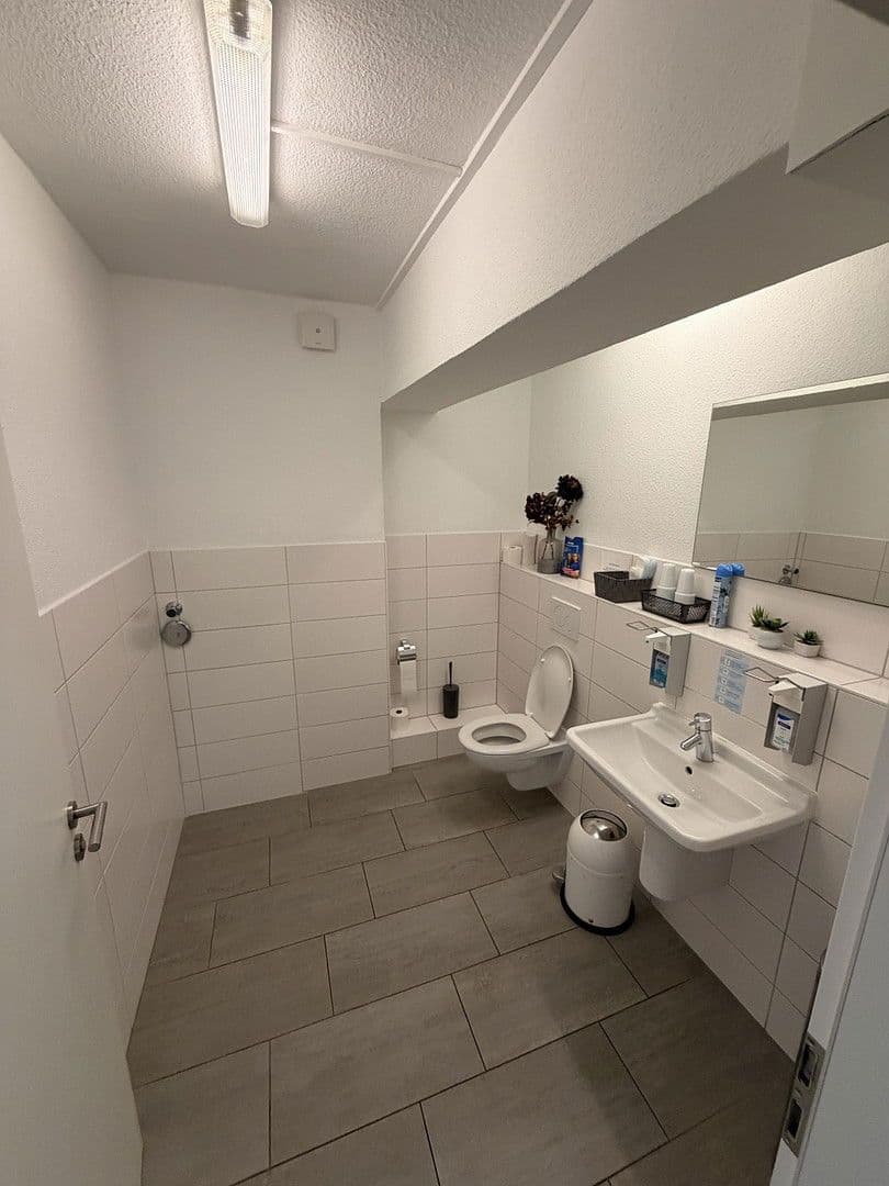 office to rent, 170 m², Bismarckstraße 4, Pinneberg, Schleswig-Holstein office to rent, 170 m², Bismarckstraße 4, Pinneberg, Schleswig-Holstein