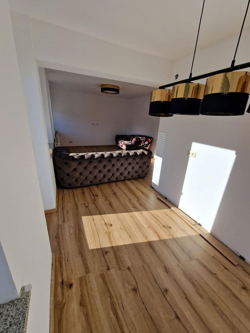 4 bedroom flat to rent, 120 m², Bahnhofstraße 10, Tuttlingen, Baden-Württemberg 4 bedroom flat to rent, 120 m², Bahnhofstraße 10, Tuttlingen, Baden-Württemberg