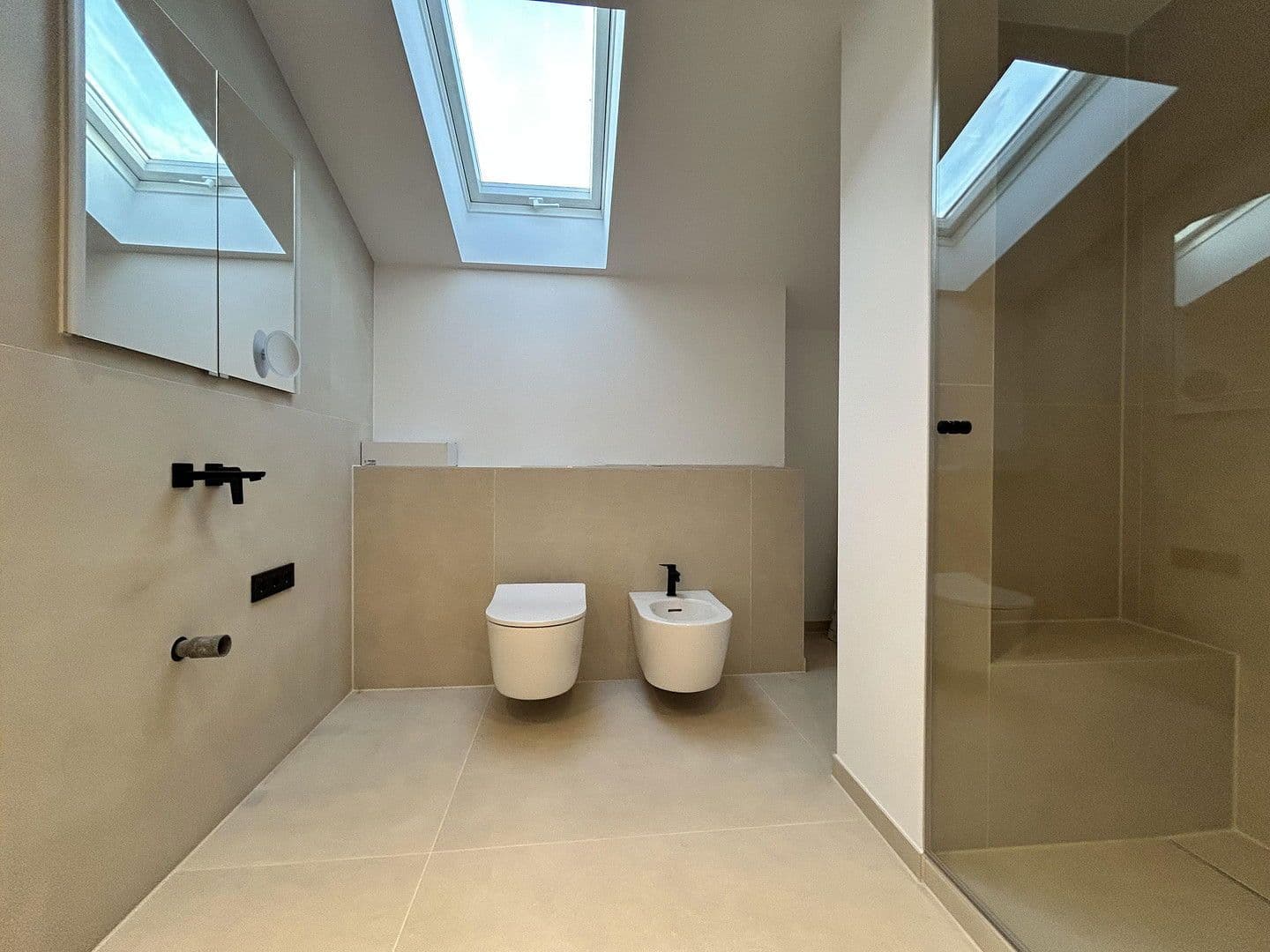 3 bedroom with open-plan kitchen flat to rent, 160 m², Lärchenweg 21, Bad Endorf, Bavaria 3 bedroom with open-plan kitchen flat to rent, 160 m², Lärchenweg 21, Bad Endorf, Bavaria